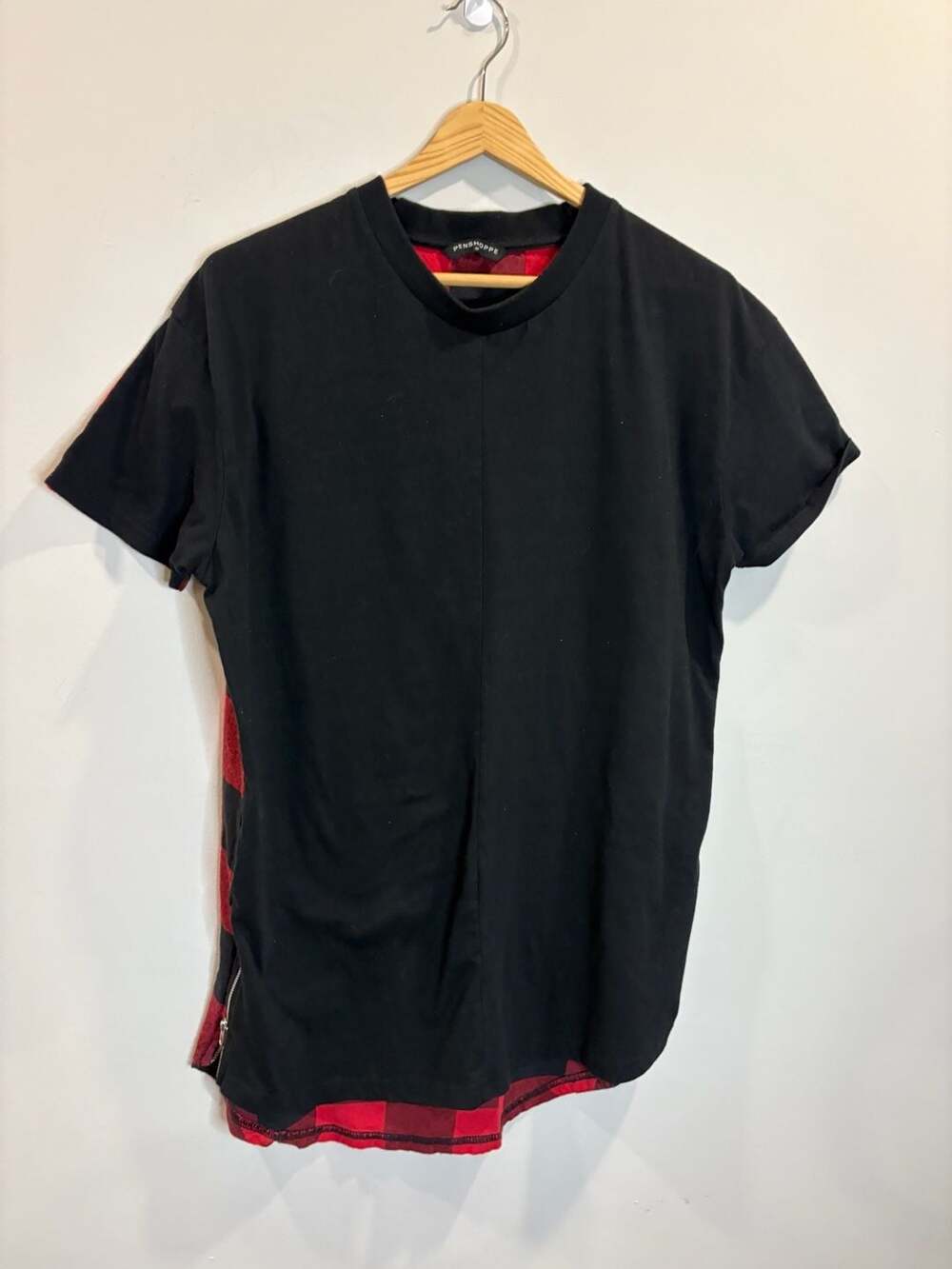 Penshoppe Black Red Buffalo Plaid Flannel Hem Zippable Side Short Sleeve T-Shirt